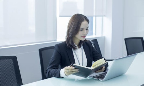 宝宝能不能吃活珠子网-分享宝宝能不能吃葡萄，婴儿可以吃活珠子吗知识库